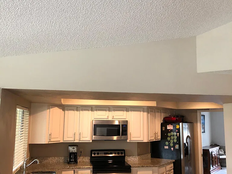 15911 Layton Ct — Photo 8