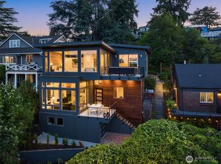 3925 48th Ave S, Seattle, WA