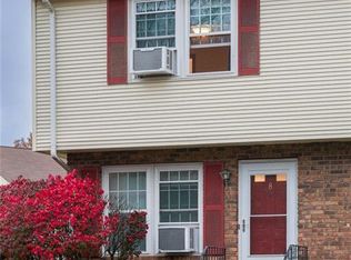3 Countryside Ln #8, Middletown, CT 06457