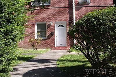 1st image of 2 Soundview Cir