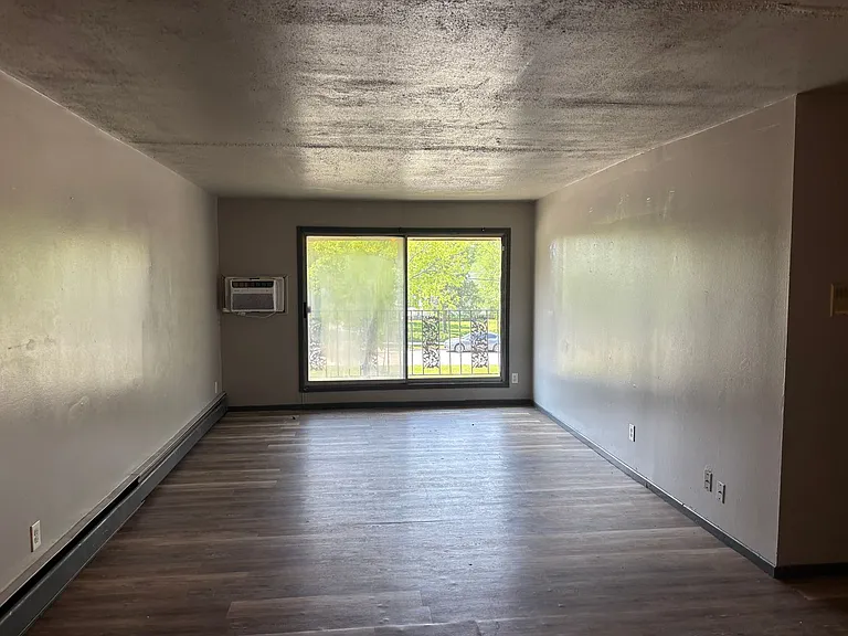 6320 N 91st St — Photo 12
