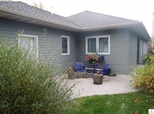 306 4th Ave, Two Harbors, MN 55616