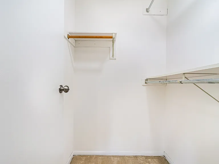 20 Garrison Dr — Photo 12
