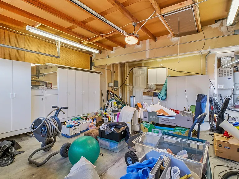 6001 Castlebrook Dr — Photo 33