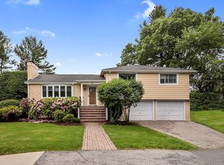 107 Brandeis Rd, Newton, MA 02459
