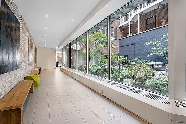 Rented by Level Group | media 33