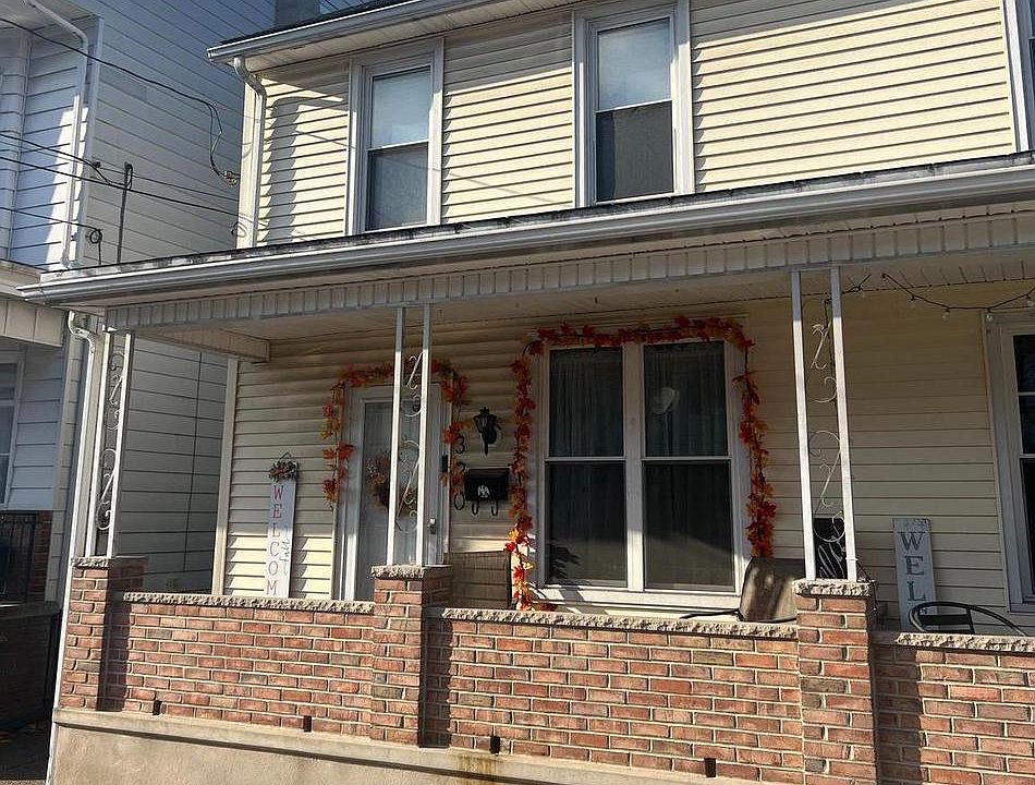 1st image of 320 S Mill St