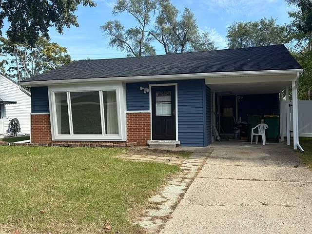 3 bed, 1062 sqft, $1,800 — Photo 1