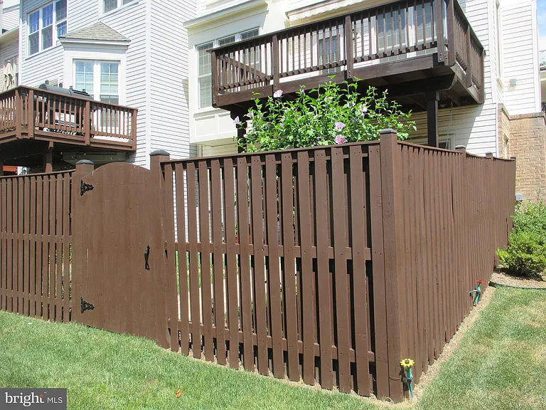 6624 Thurlton Dr — Photo 27