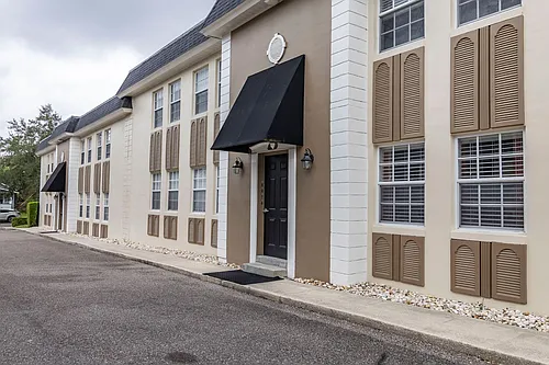 317 E Amelia St #8 Photo 1