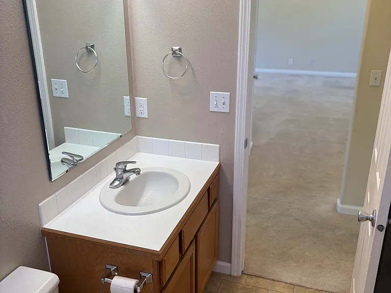 300 W Spicewood Dr — Photo 17
