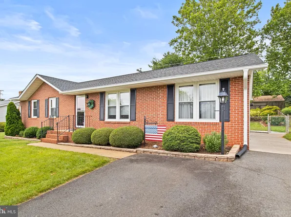 300 Chestnut Dr, Culpeper, VA 22701