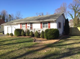 633 Deep Creek Rd, Newport News, VA 23606