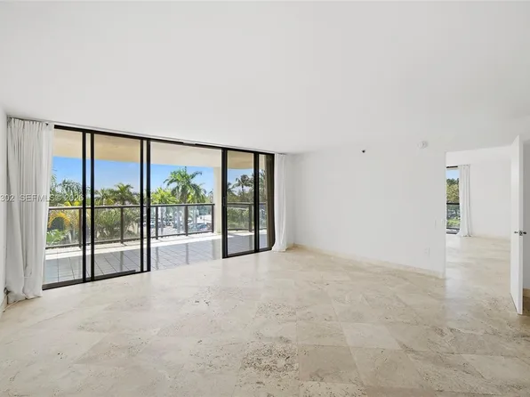 2575 S Bayshore Dr APT 4A, Miami, FL 33133