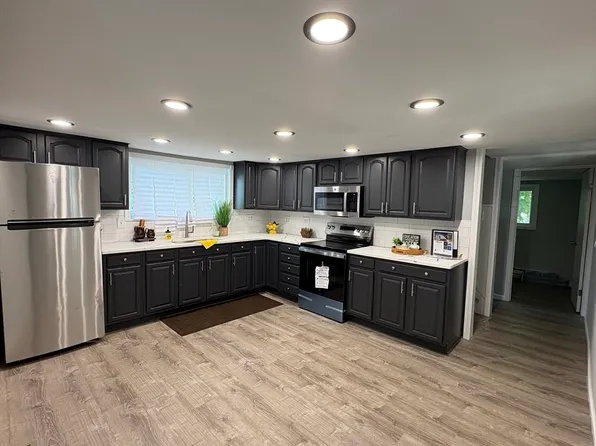 15 Bates St, Westfield, MA 01085