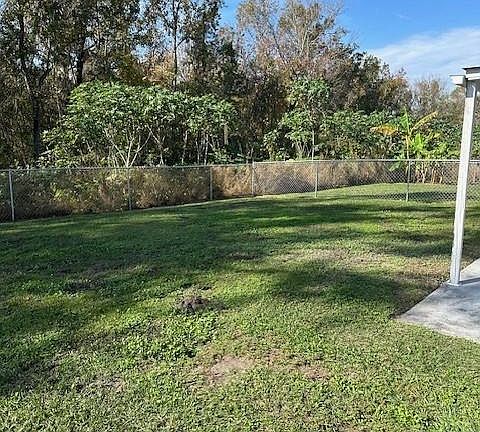 4th image of 4645 Dimbath Dr #4627