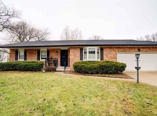542 Woodview Dr, Sun Prairie, WI 53590