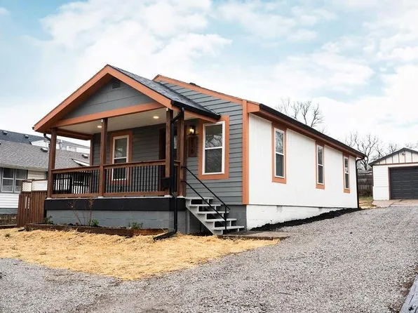 816 S Lake Dr, Independence, MO 64053