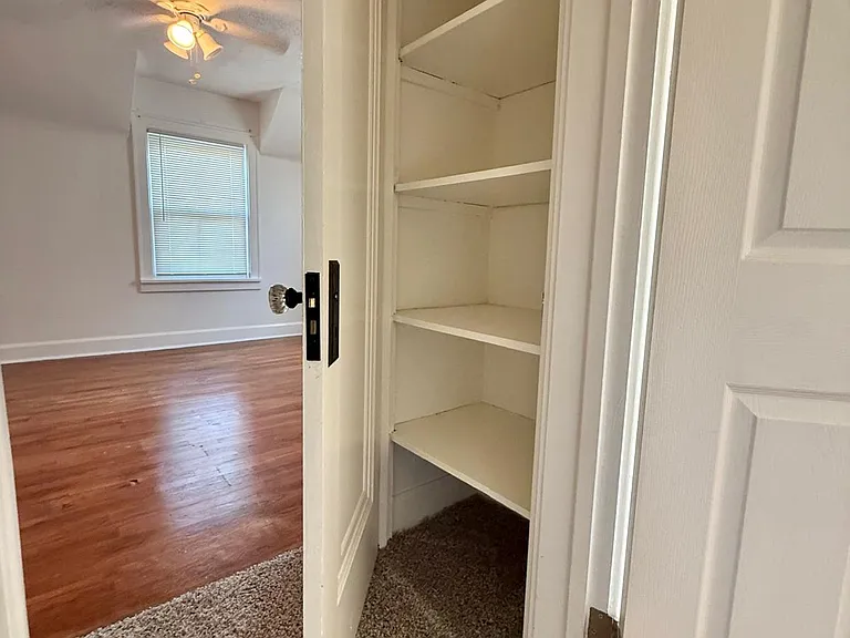8018 Theota Ave — Photo 34