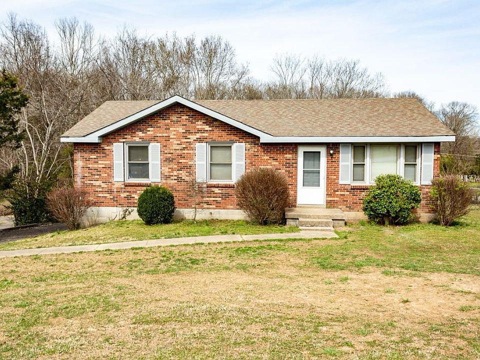 1st image of 313 Crest Dr