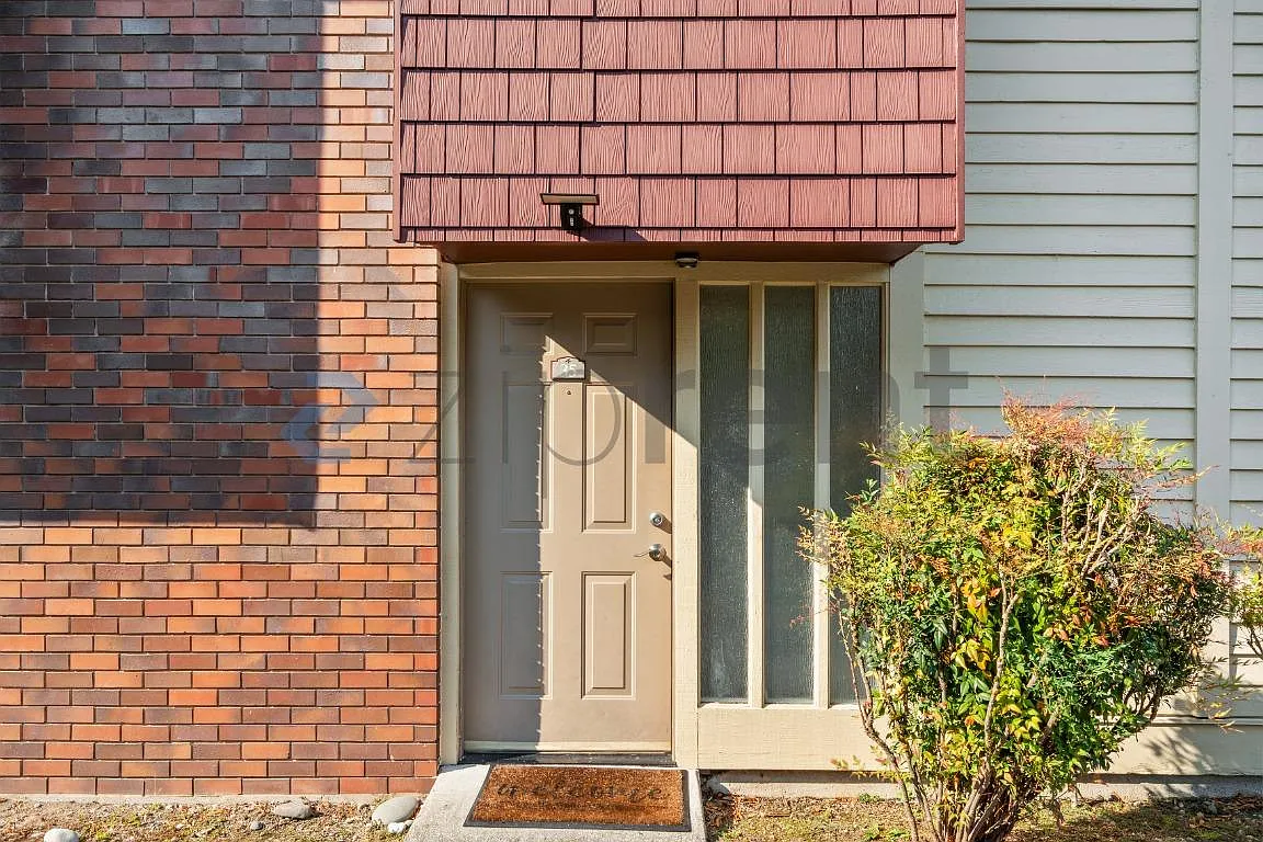 2 bed, 1.5 bath, 950 sqft, $2,900 — Photo 2