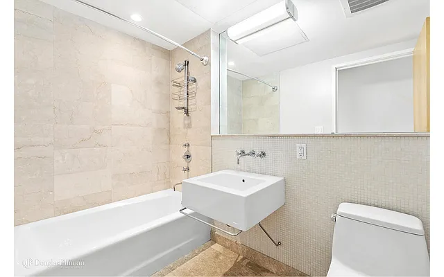 Rented by Douglas Elliman | media 17