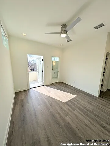 627 Essex St — Photo 9