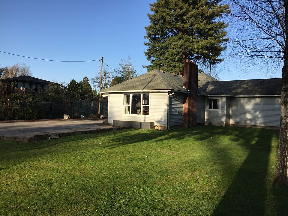 1st image of 805 N Parkway Ave