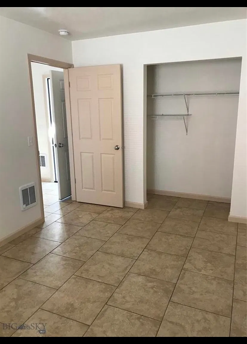 2 bed, 600 sqft, $1,150 — Photo 2