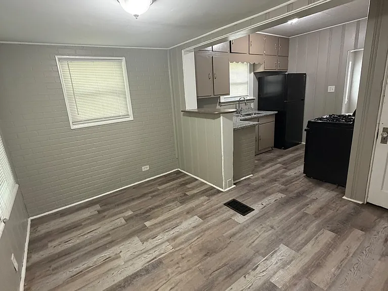 1106 Euclid Ave #1 — Photo 6
