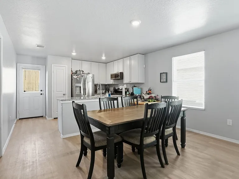 10231 Mesa Medina — Photo 16
