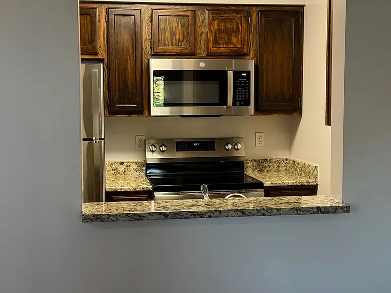 621 Gateway Ct — Photo 11