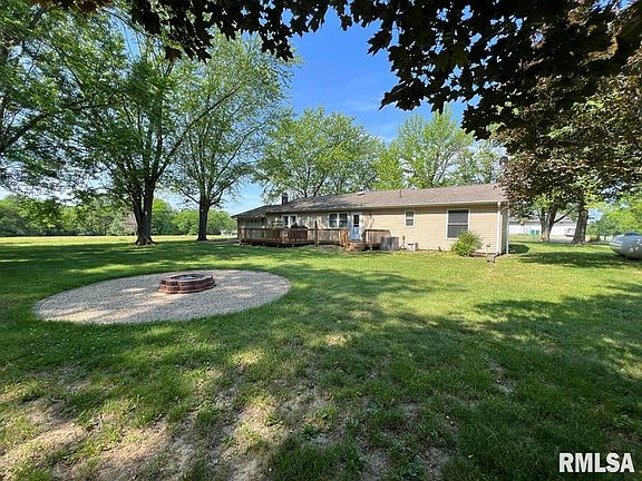 5th image of 9 E Briarbrook Dr