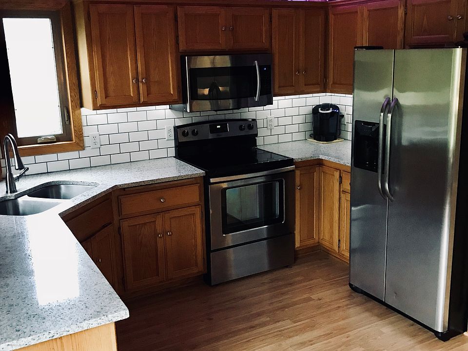 1st image of 8770 Hillview Dr E