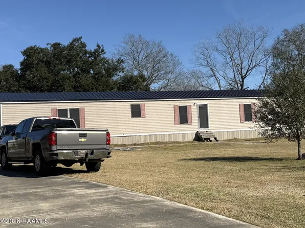 1010 Robert Dr, Saint Martinville, LA 70582