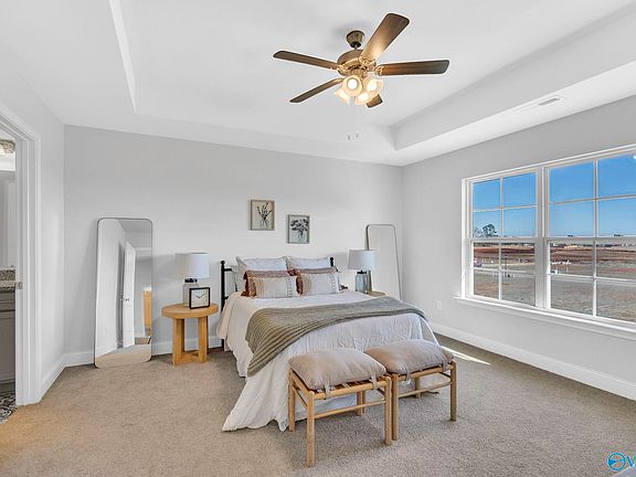 4th image of 110 Lilac Ln
