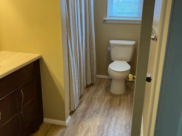 58 Eaves Mill Rd, Medford, NJ 08055