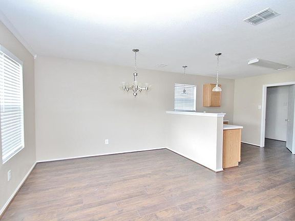 5th image of 5116 Waterford Dr
