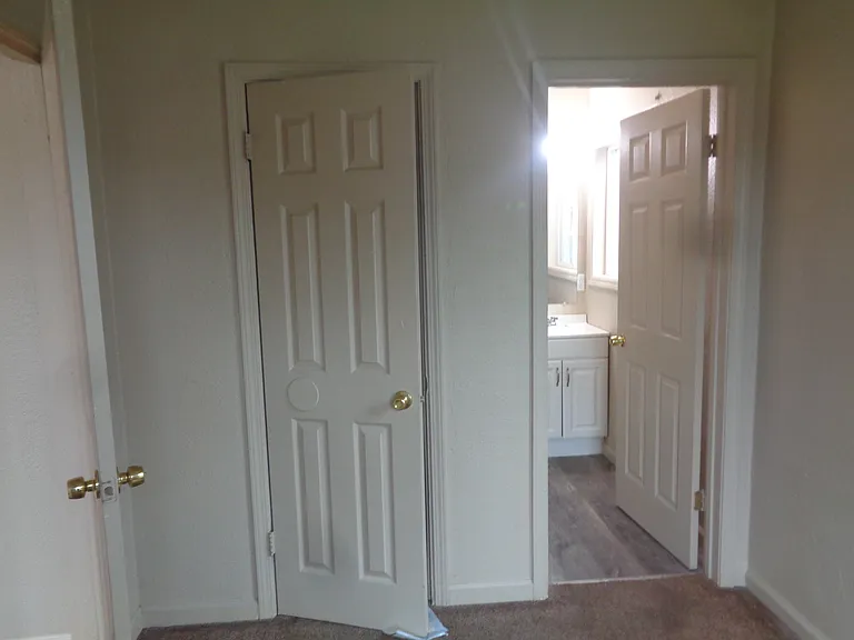649 Elm St #2 — Photo 7