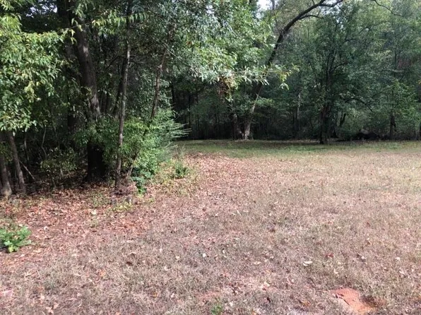 1417 Gay St, Longview, TX 75602