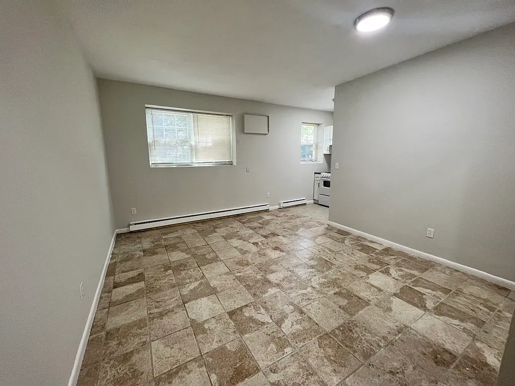 5 Beaver Park Rd — Photo 2