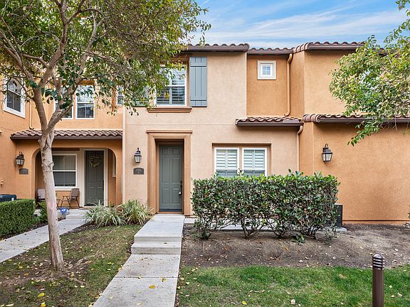 4th image of 17011 Calle Trevino Unit 4