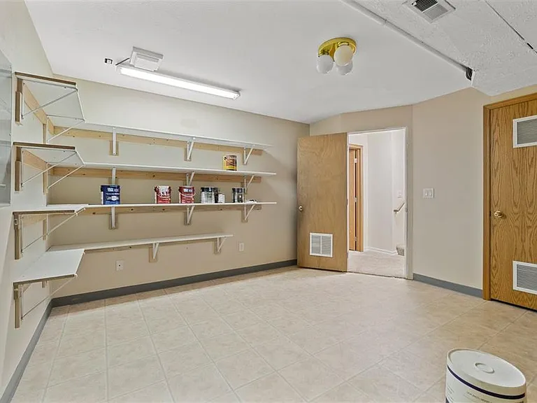 2104 S Century Ct — Photo 28