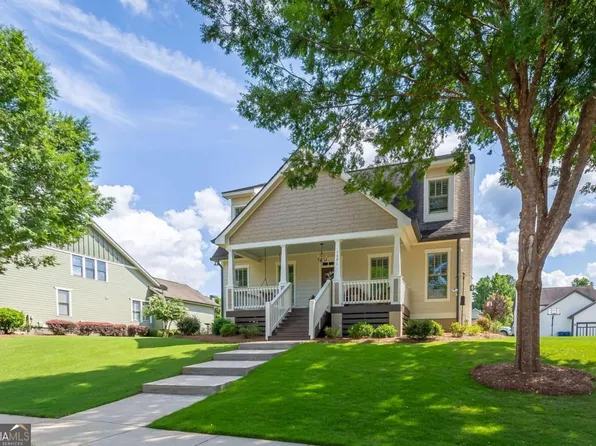 1091 Cobblestone Dr, Bogart, GA 30622