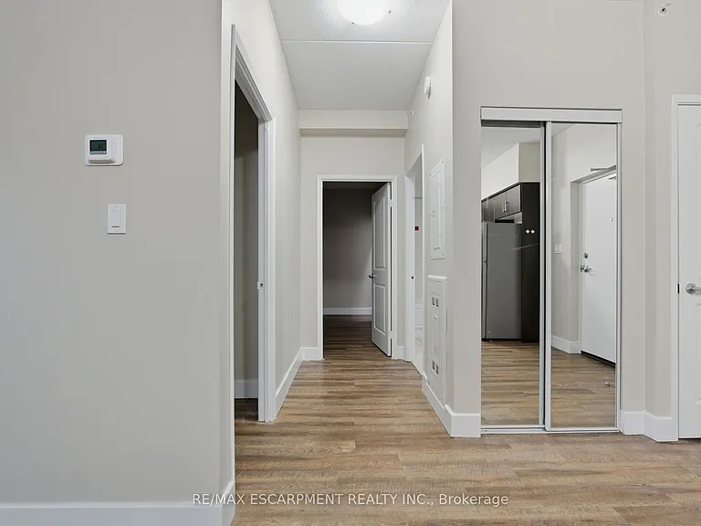 149 Main St W #203 — Photo 12