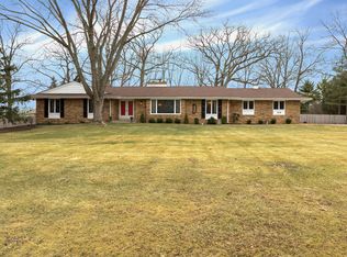 206 Oak Ln, Winthrop Harbor, IL