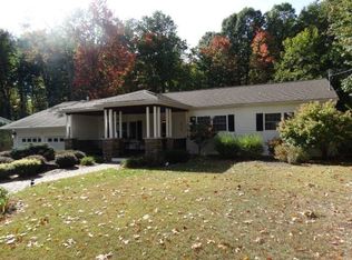 1 Forest Dr, Ballston Lake, NY 12019