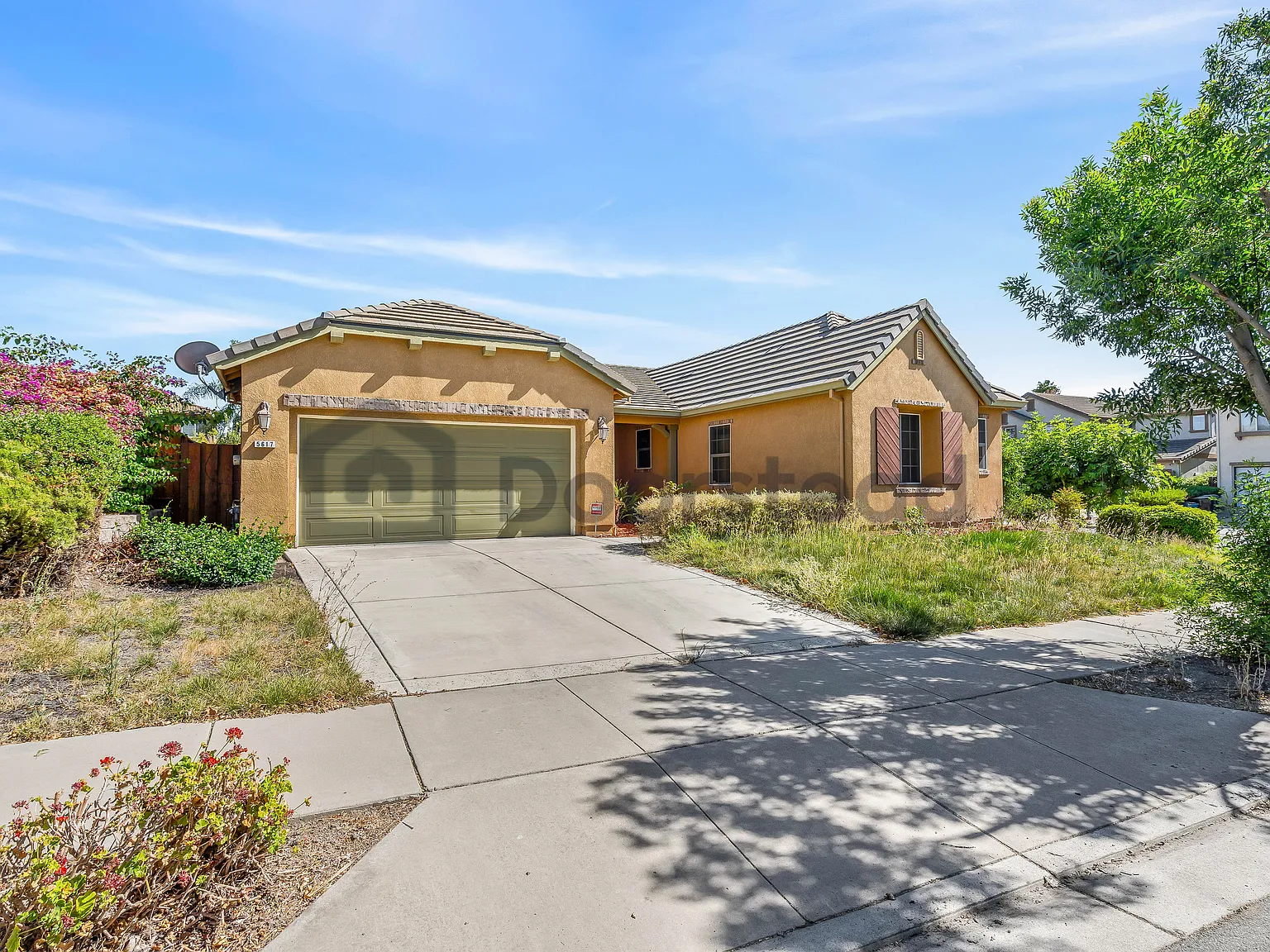 4 bed, 3.0 bath, 2237 sqft, $3,650 — Photo 2