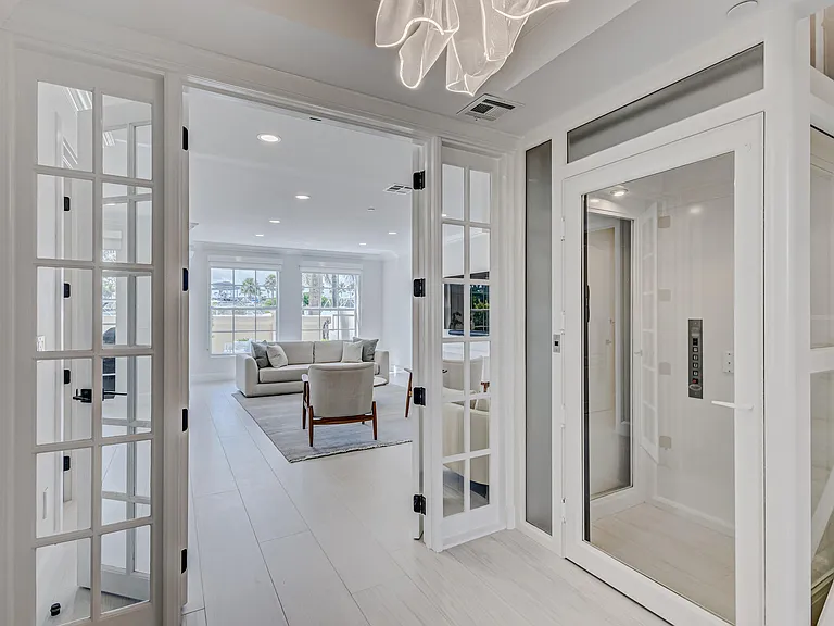 27 Marina Gardens Dr — Photo 8