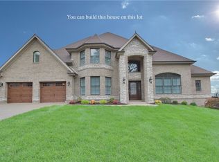 3064 Chestnut Ridge Dr, Clairton, PA 15025